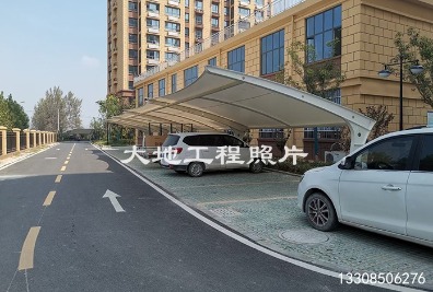 平寨沿河麗景小區(qū)車棚竣工