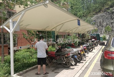 貴州關嶺花江小區(qū)電瓶車充電車棚順利竣工